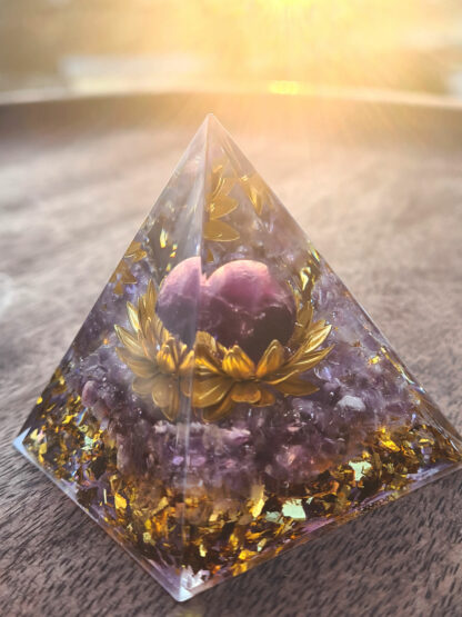 Kristallpyramide Seerose